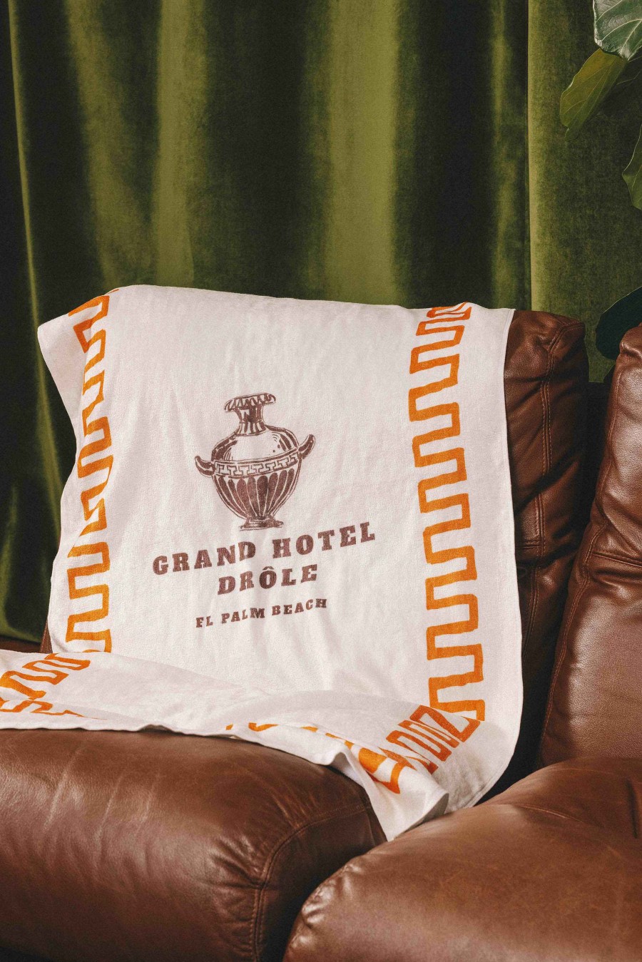 Accessories Drole De Monsieur | The Funny Hotel Towel